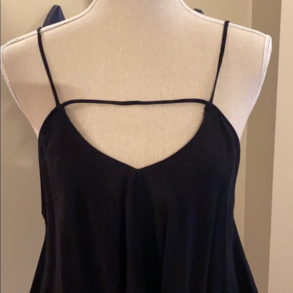 Top - Picture 2 of 4